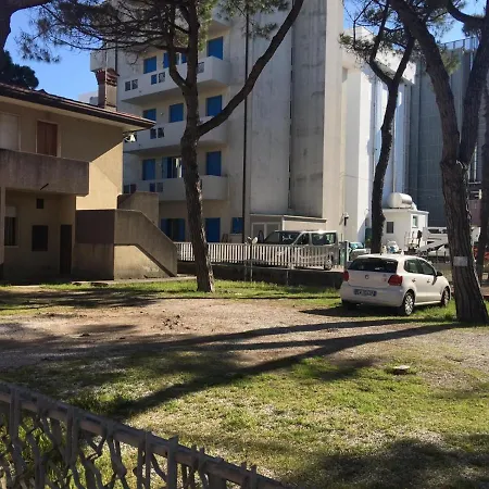 Dalmazia 10 *